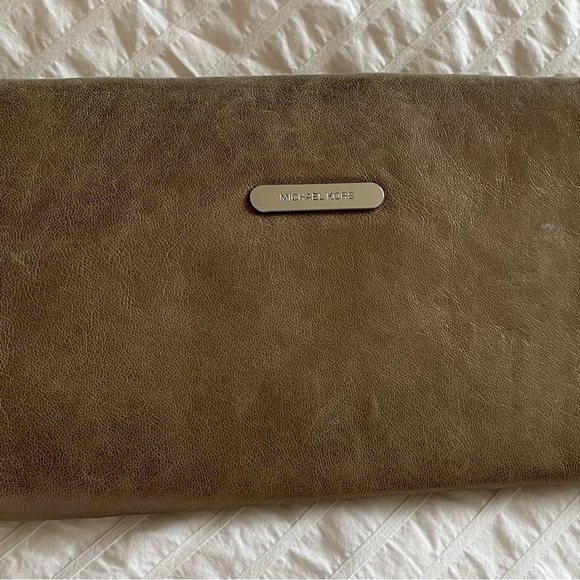 Michael Kors metallic leather clutch purse - Picture 3 of 4